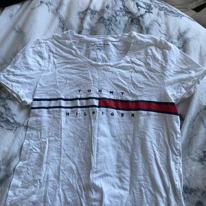 tommy hilfiger white tee